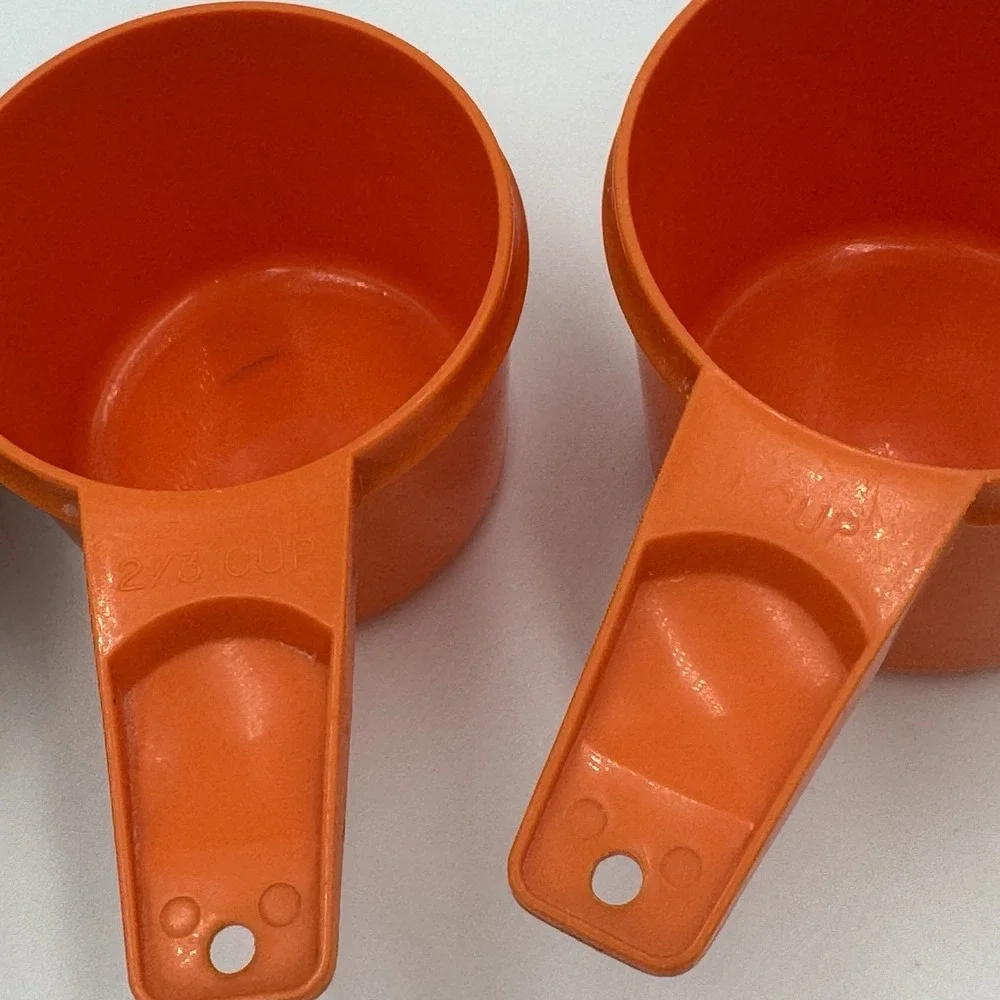 TUPPERWARE Measuring Cups Mismatched‎ Orange & Green Stacking Set of 4 Vintage